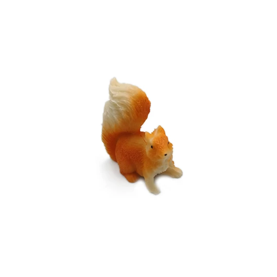 Vörös mókus figura